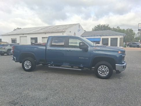 Certified 2025 Chevrolet Silverado 2500 LT w/ All Star Edition image 13