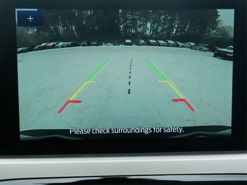 Certified 2022 Ford Escape SE w/ Cold Weather Package image 25