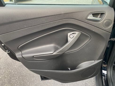 Used 2016 Ford C-MAX Energi SEL w/ Equipment Group 302A image 23