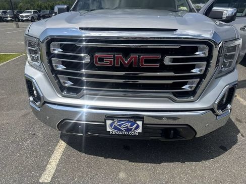 Used 2019 GMC Sierra 1500 SLT w/ SLT Premium Plus Package AWD/4WD image 32