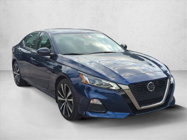Used 2021 Nissan Altima 2.5 SR w/ SR Premium Package FWD image 3