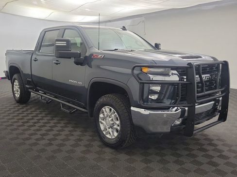 Used 2020 Chevrolet Silverado 2500 LT w/ All Star Edition image 6