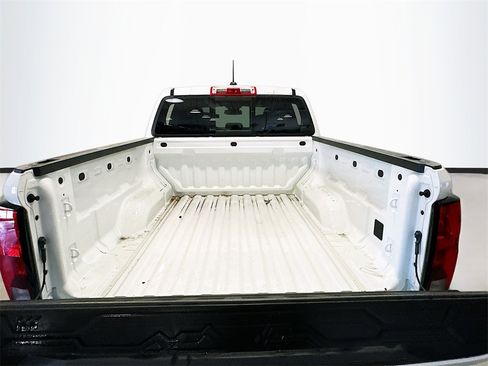 New 2024 Chevrolet Colorado LT w/ LT Convenience Package II image 28