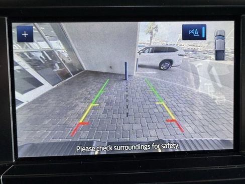 Certified 2023 Ford F150 XLT image 25