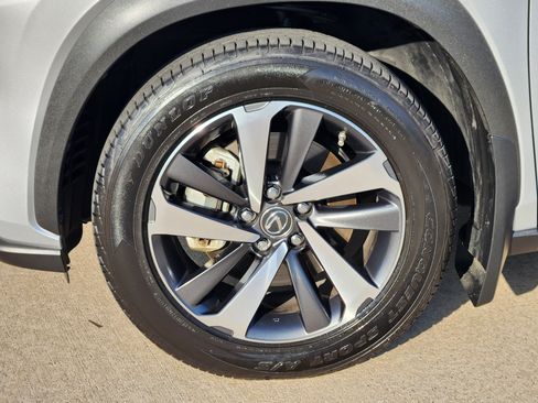 Used 2018 Lexus NX 300h AWD image 10