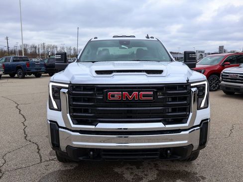 New 2026 GMC Sierra 3500 Pro image 24