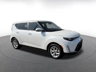 Used 2025 Kia Soul LX w/ LX Technology Package video 2