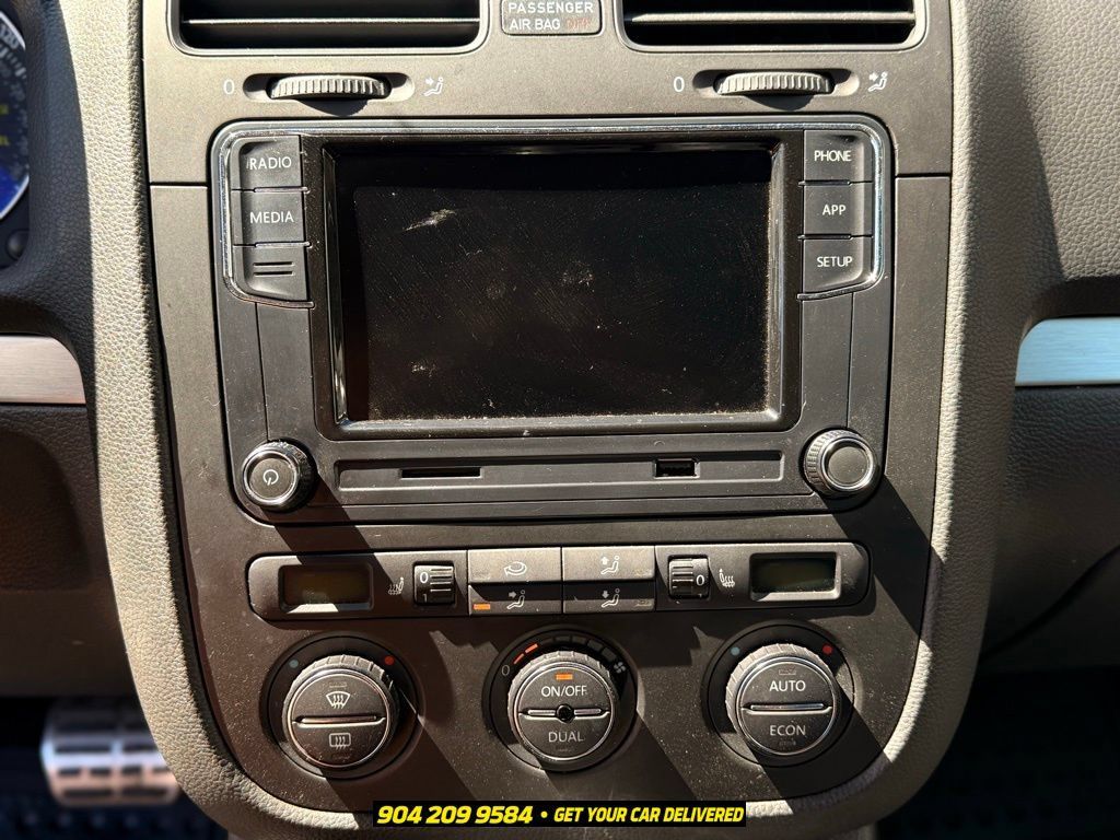 Used 2007 Volkswagen GTI 2-Door FWD image 18