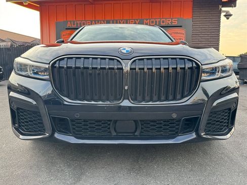 Used 2020 BMW 750i xDrive w/ Executive Package AWD/4WD image 4