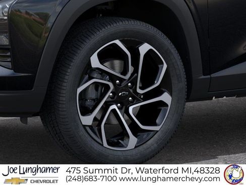 New 2026 Chevrolet Trax RS w/ Sunroof Package FWD image 9
