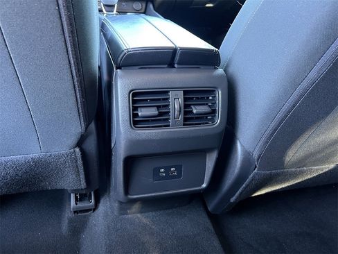 Certified 2023 Nissan Rogue SV image 24