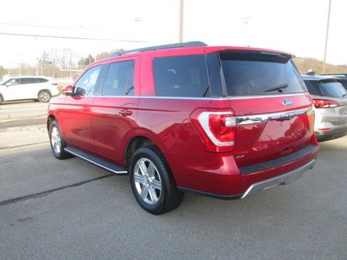 Used 2021 Ford Expedition XLT image 5