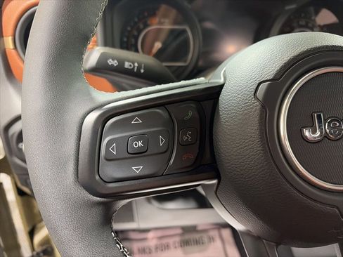 Used 2025 Jeep Wrangler Sport AWD/4WD image 23