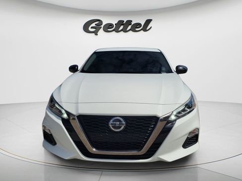Used 2021 Nissan Altima 2.5 SR FWD image 2