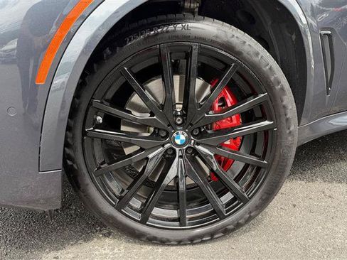 Used 2022 BMW X5 M50i AWD/4WD image 15