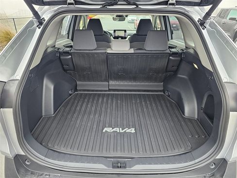 Used 2025 Toyota RAV4 XLE image 14