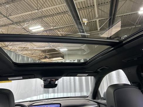 New 2026 Buick Enclave Preferred w/ Power Package image 25