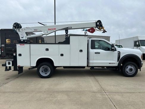 New 2024 Ford F550 4x4 SuperCab Super Duty image 2