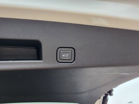 New 2026 GMC Acadia AT4 image 52