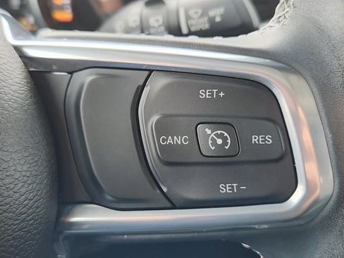 Used 2023 Jeep Wrangler Sahara w/ Cold Weather Group image 13