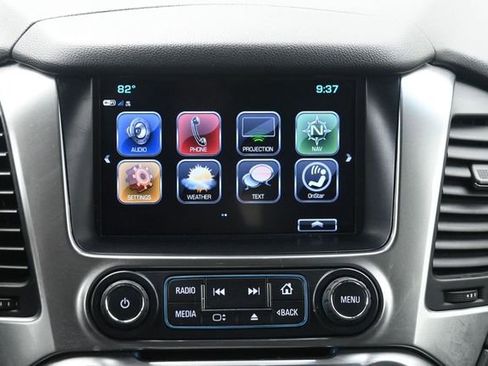 Used 2020 Chevrolet Suburban Premier AWD/4WD image 22