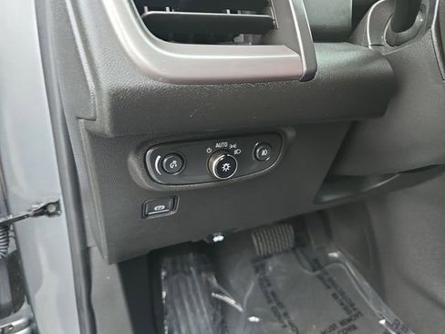 Used 2023 GMC Terrain AT4 image 20