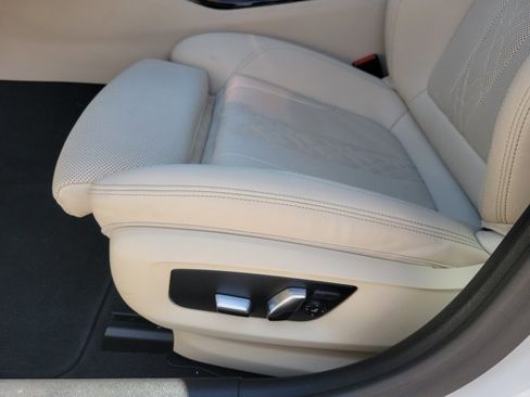 Used 2023 BMW 530i RWD image 7