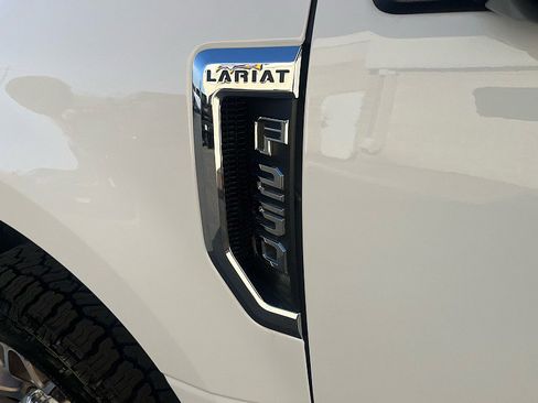 Used 2021 Ford F250 Lariat w/ Lariat Ultimate Package image 14