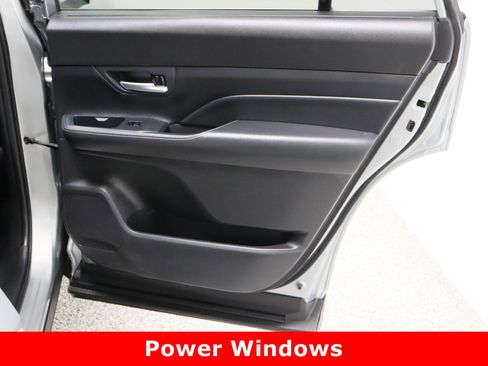Used 2025 Toyota Grand Highlander FWD image 36