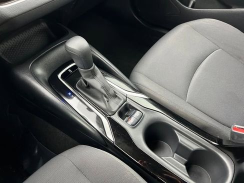 Used 2020 Toyota Corolla LE image 26