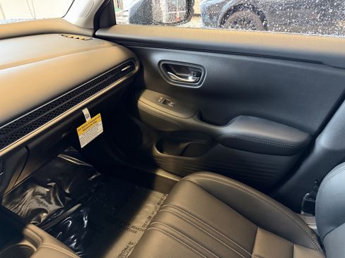 New 2026 Honda HR-V EX-L image 14