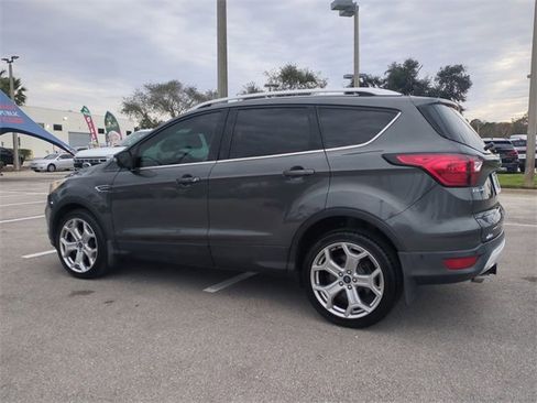 Used 2019 Ford Escape Titanium image 6