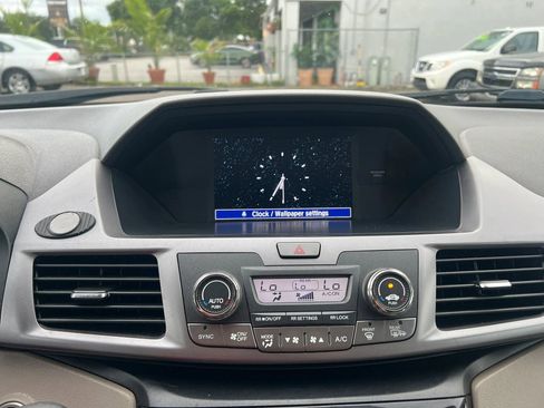 Used 2014 Honda Odyssey EX image 9
