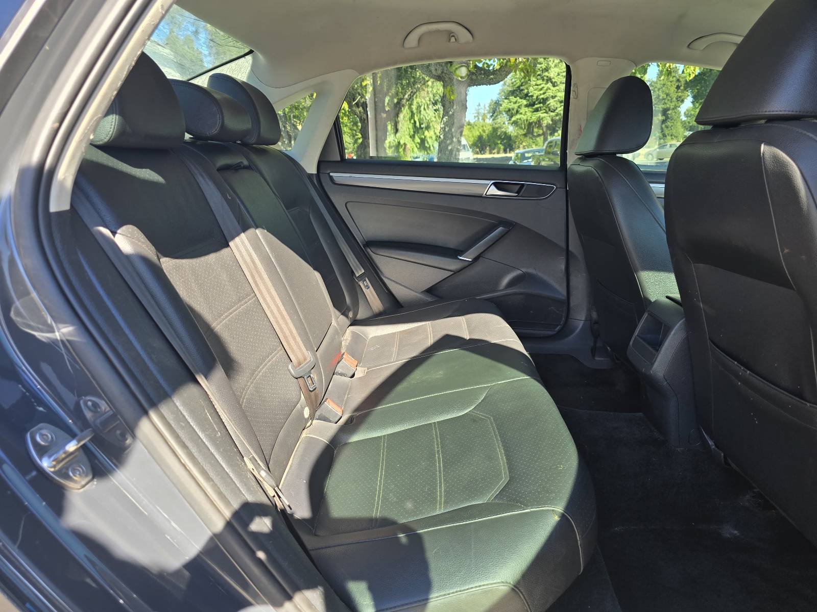 Used 2018 Volkswagen Passat 2.0T R-Line FWD image 21