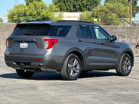 Certified 2023 Ford Explorer XLT w/ Equipment Group 202A RWD image 3