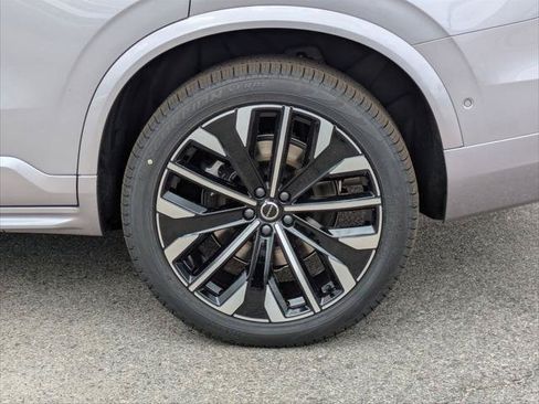 New 2026 Volvo XC90 T8 Ultra w/ Lounge Package AWD/4WD image 6
