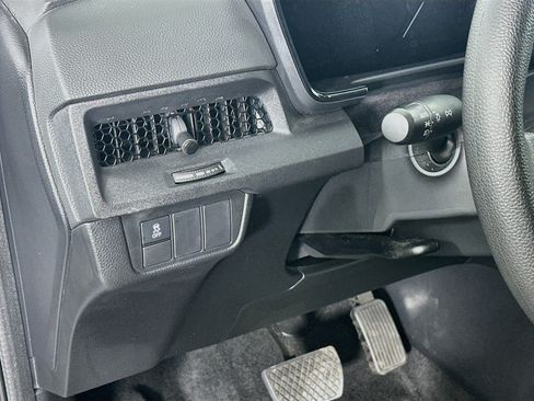 Used 2025 Honda CR-V LX image 16