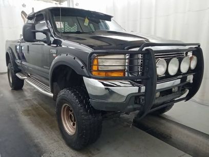 Used 2001 Ford F250 Lariat
