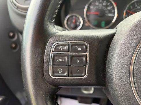 Used 2017 Jeep Wrangler Sport AWD/4WD image 18