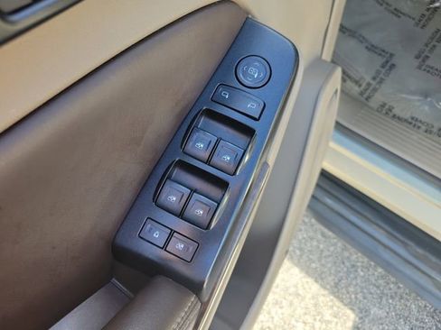 Used 2016 Chevrolet Tahoe LS RWD image 22