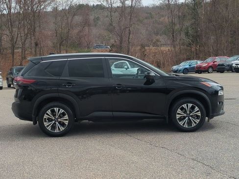 Used 2023 Nissan Rogue SV w/ SV Premium B Package AWD/4WD image 3