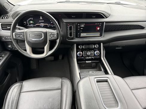 Used 2023 GMC Yukon XL Denali RWD image 18