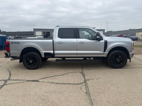 Used 2024 Ford F250 Lariat w/ Black Appearance Package AWD/4WD image 11