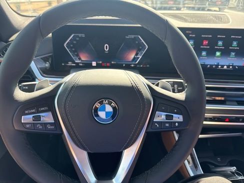New 2026 BMW X5 xDrive40i w/ Premium Package AWD/4WD image 8