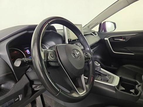 Used 2019 Toyota RAV4 XLE Premium w/ All Weather Liner Package image 14