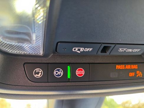 Used 2024 Buick Enclave Premium image 26