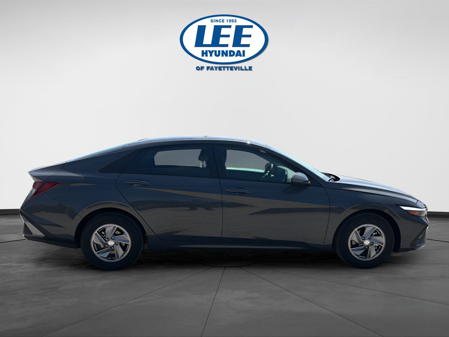Certified 2026 Hyundai Elantra SE FWD image 2