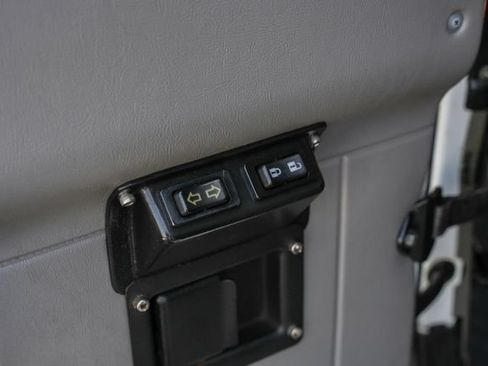 Used 2001 HUMMER H1 4-Door Wagon AWD/4WD image 22
