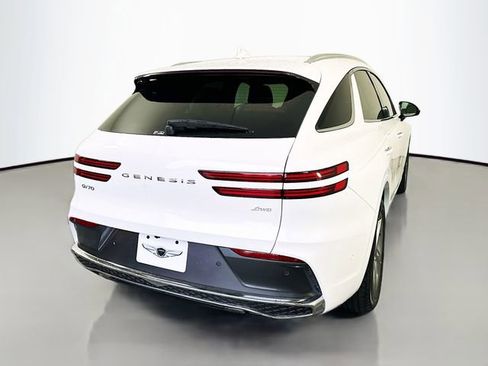 New 2026 Genesis GV70 2.5T Advanced image 5