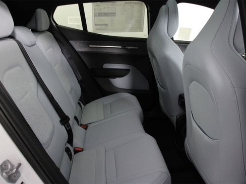 New 2026 Volvo EX30 Ultra image 11